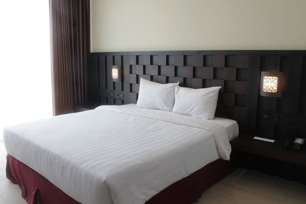 Grand Orchid Hotel Yogyakarta Maguwo Экстерьер фото