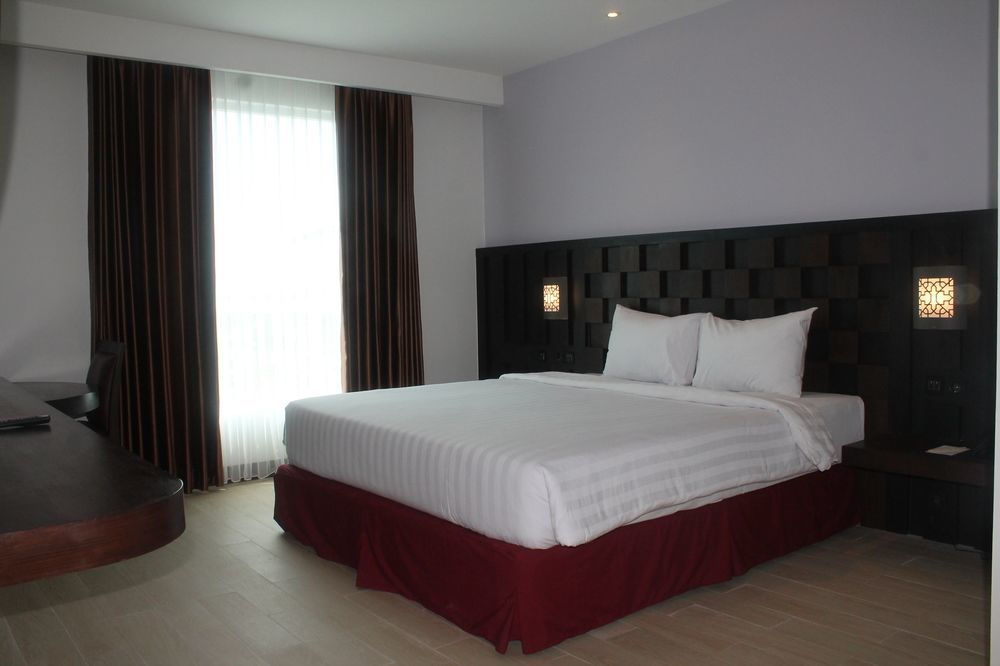 Grand Orchid Hotel Yogyakarta Maguwo Экстерьер фото