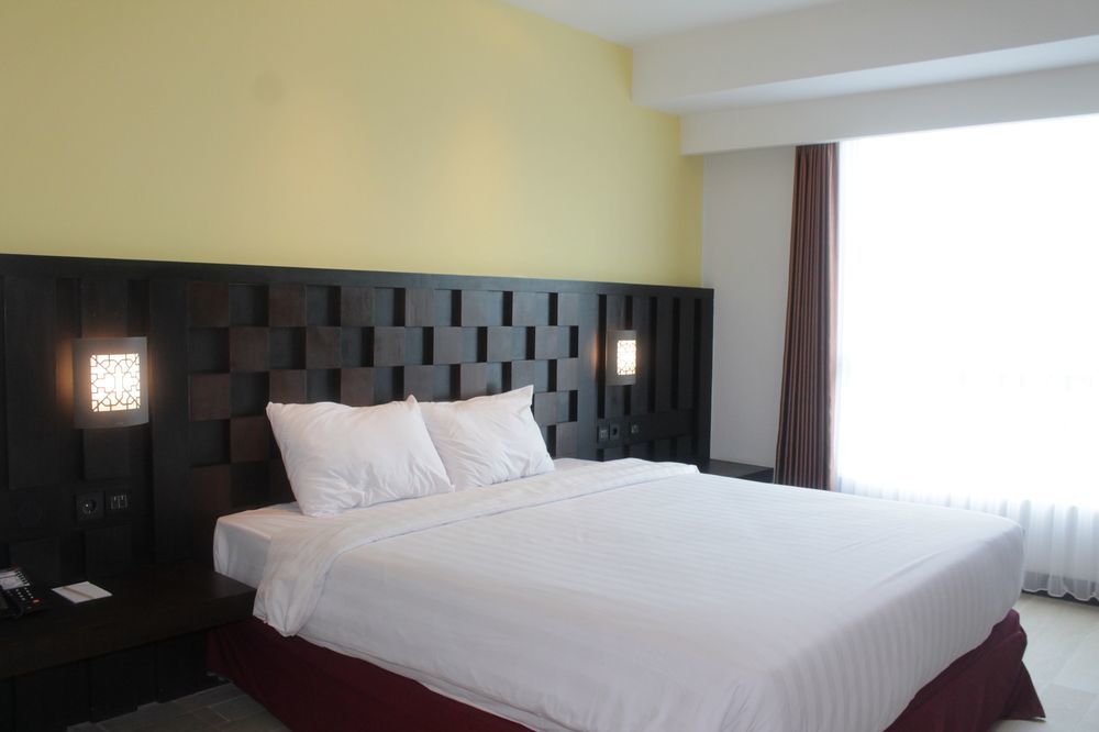 Grand Orchid Hotel Yogyakarta Maguwo Экстерьер фото